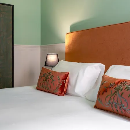 Mistro House - By Sleep In *