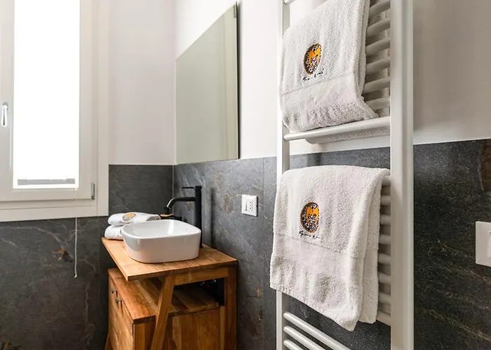 Mistro House - By Sleep In